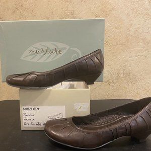 Nurture | 7M | Fudge LE Brown Classic Leather Slip-on Shoe | Like New |